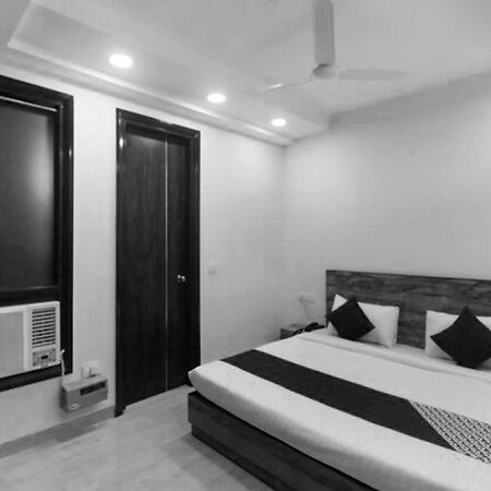 גורגאון Super Hotel O Comfort Residency Near Artemis Hospital מראה חיצוני תמונה