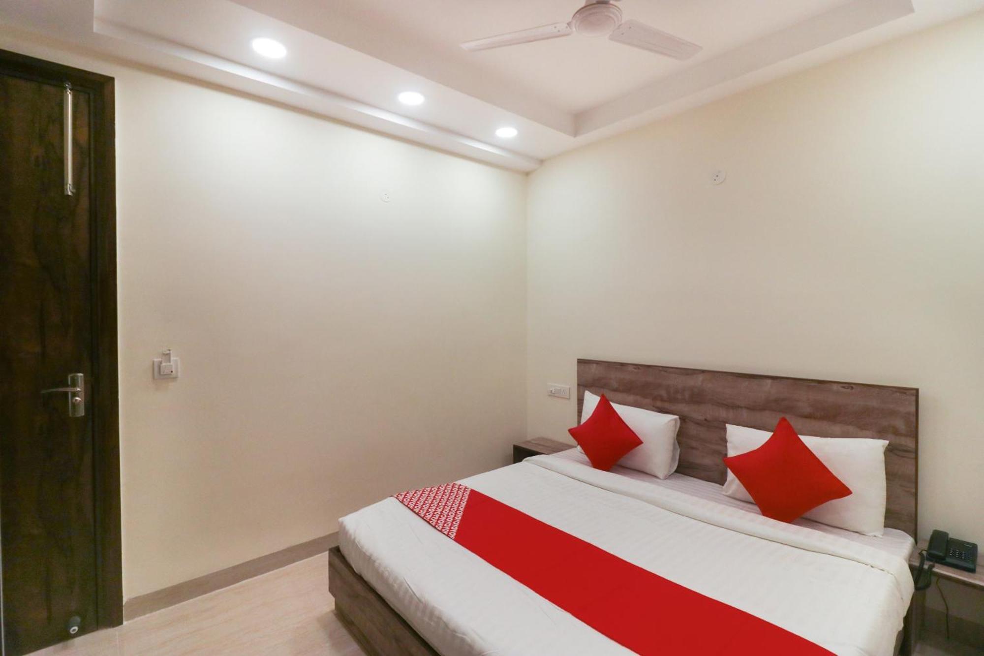 גורגאון Super Hotel O Comfort Residency Near Artemis Hospital מראה חיצוני תמונה