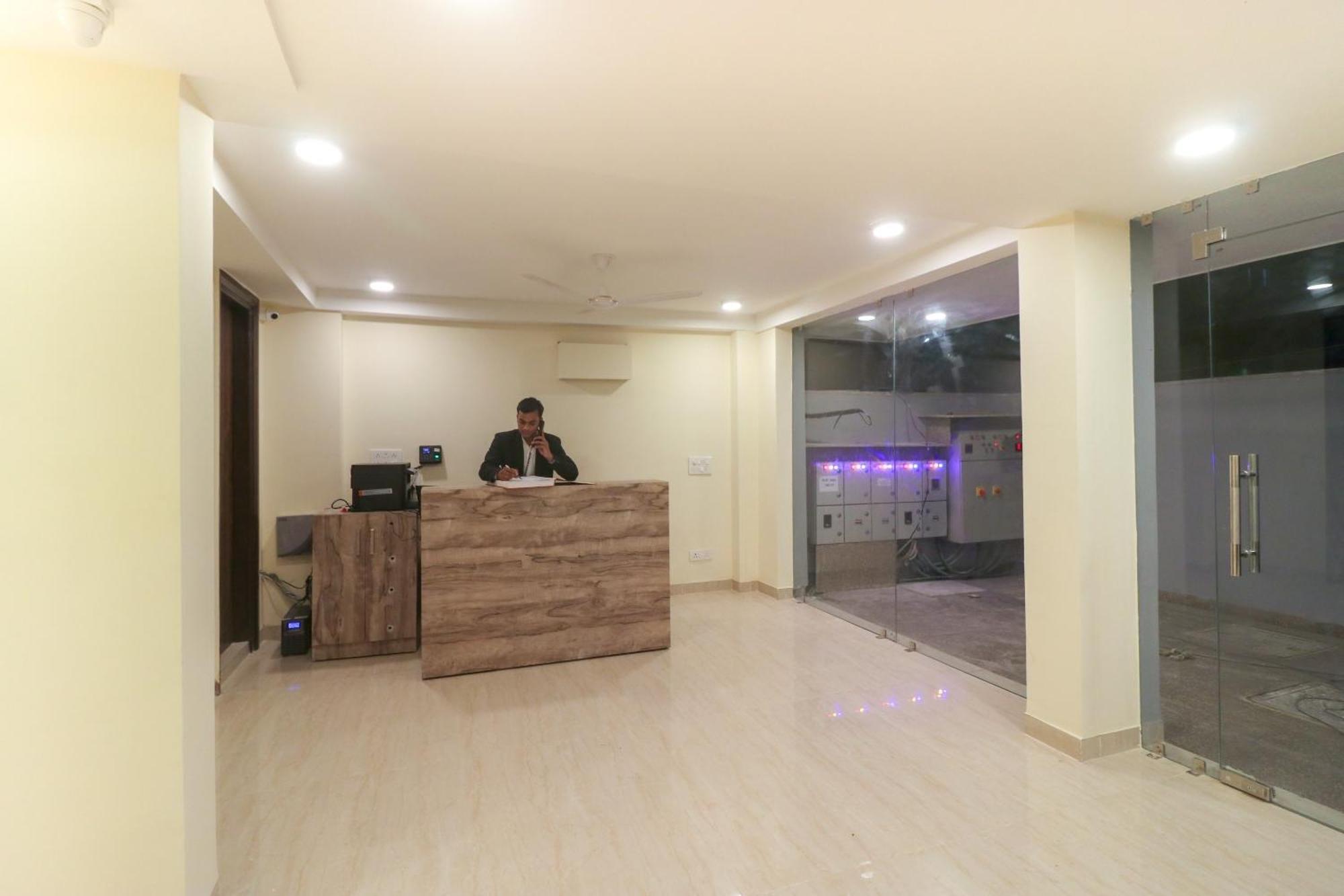 גורגאון Super Hotel O Comfort Residency Near Artemis Hospital מראה חיצוני תמונה